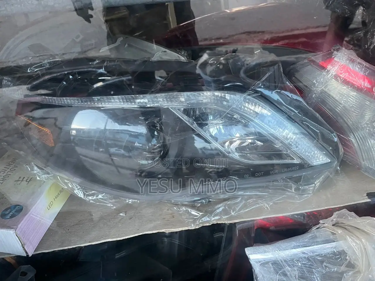 Toyota Corolla 2013 Spec Headlight