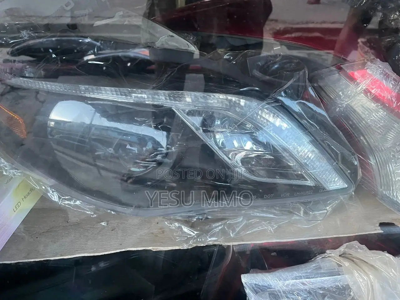 Toyota Corolla 2013 Spec Headlight