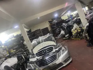 All Kinds of Mercedes Benz Parts Available C300 E300 E400