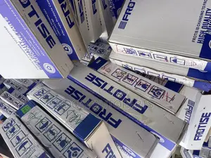 Nissan Hard Body Highlander CRV Radiator Water Tank