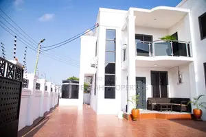 4bdrm House in Skm, Spintex for sale