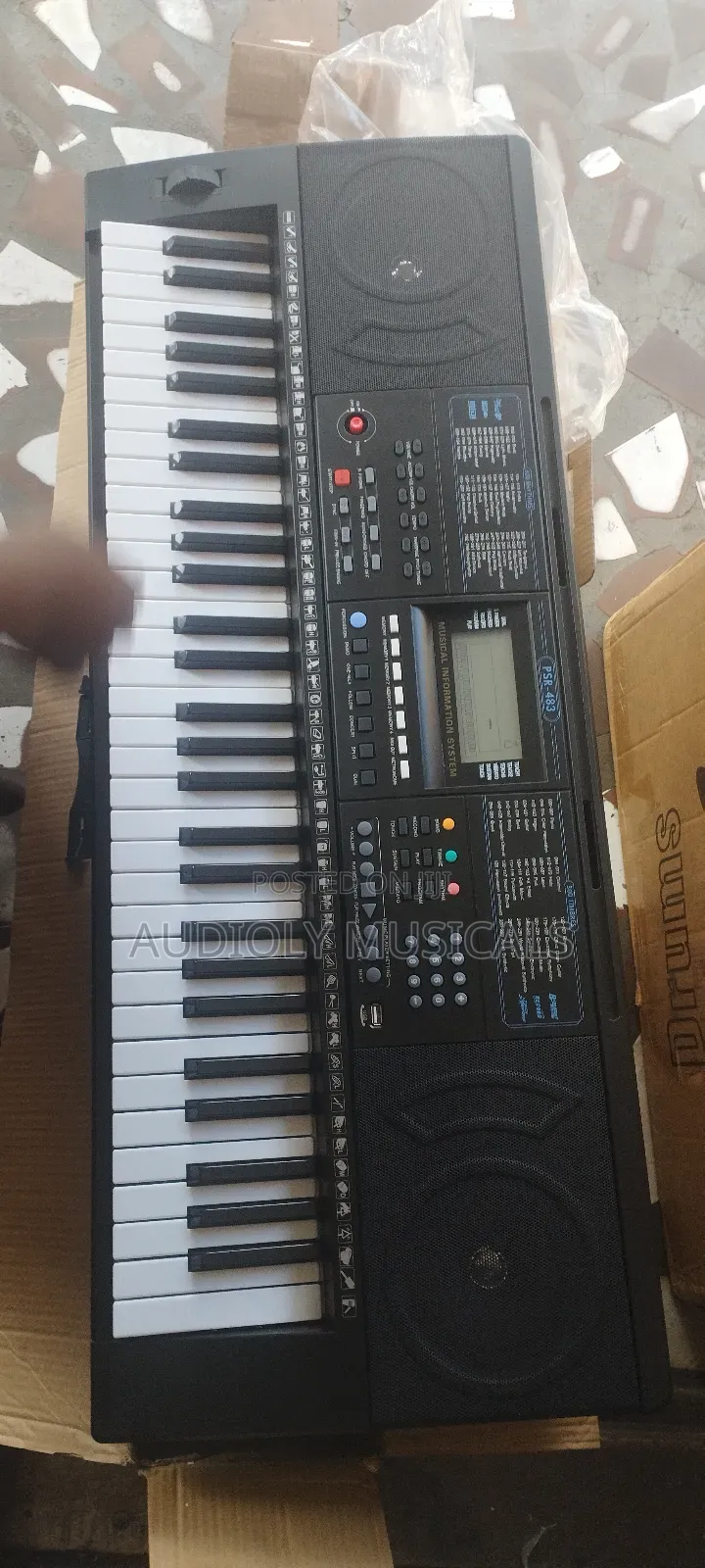 PSR-483 Beginner Keyboard