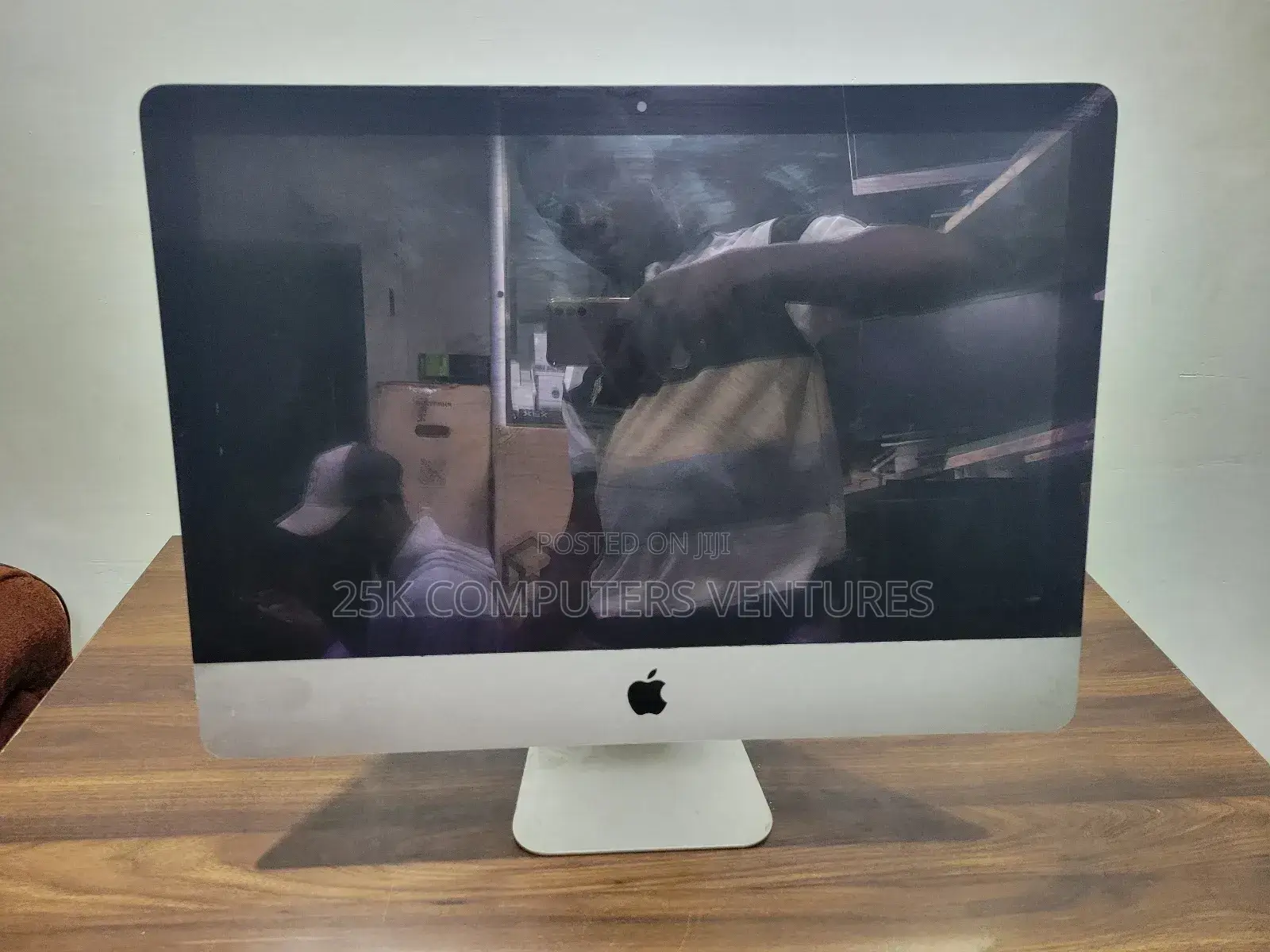 Desktop Computer Apple iMac 8GB Intel Core i3 SSD 128GB