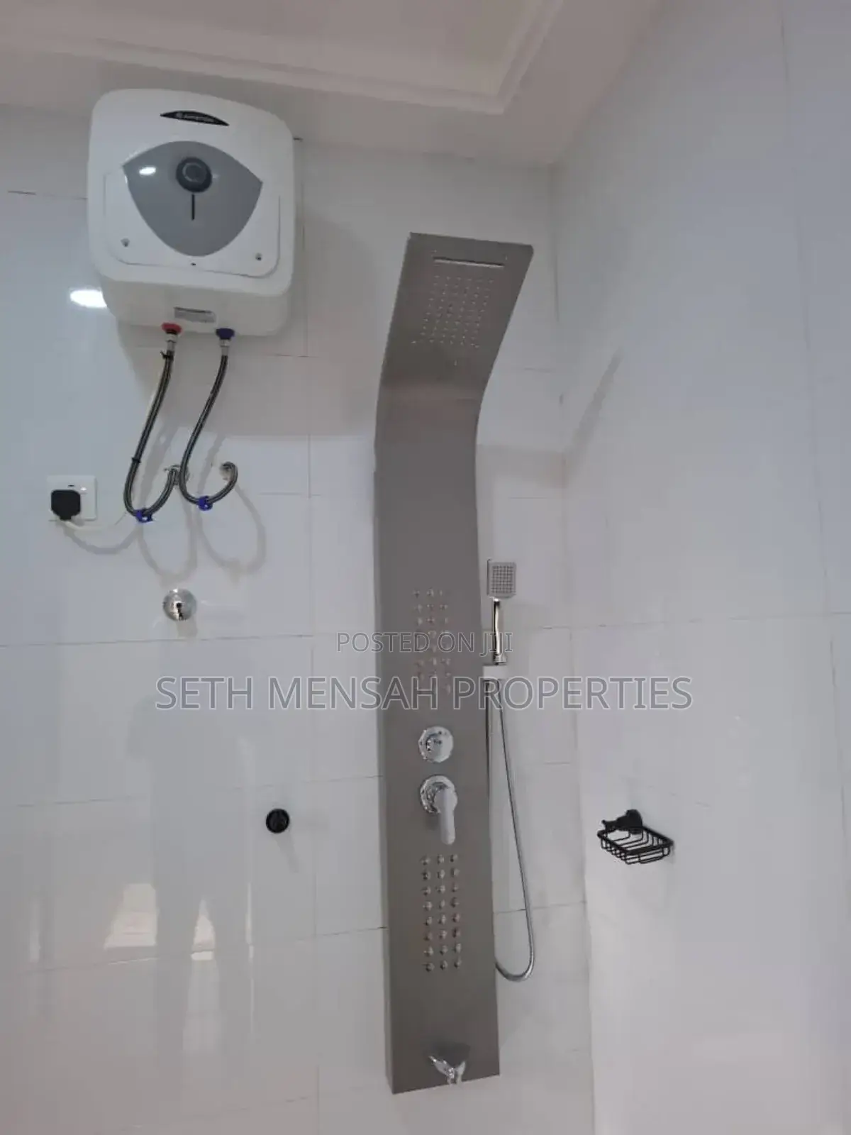 3bdrm House in Adenta for sale