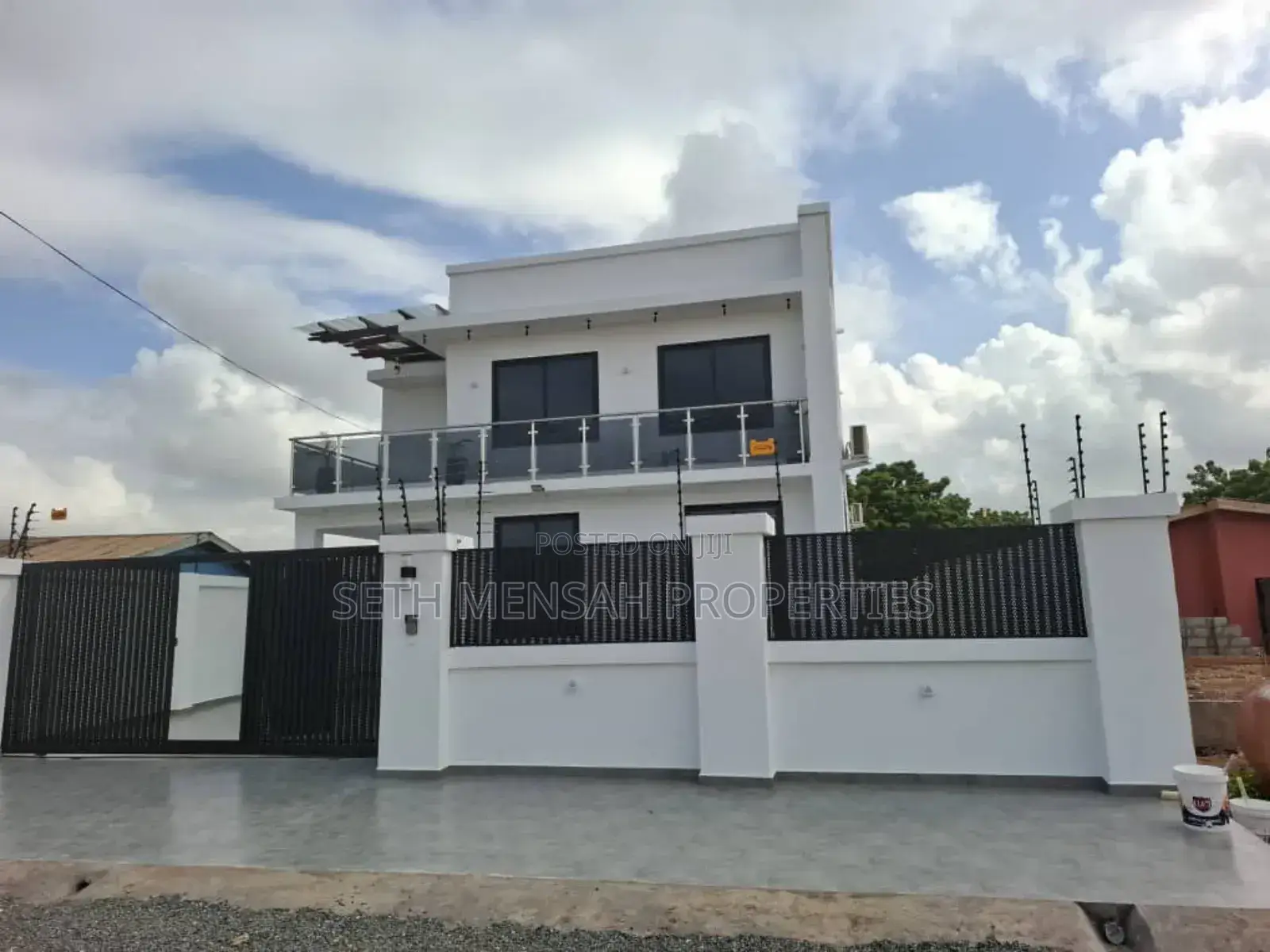 3bdrm House in Adenta for sale