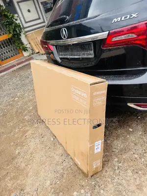 Unique Design Slim Uhd Smart 55”Cu7000