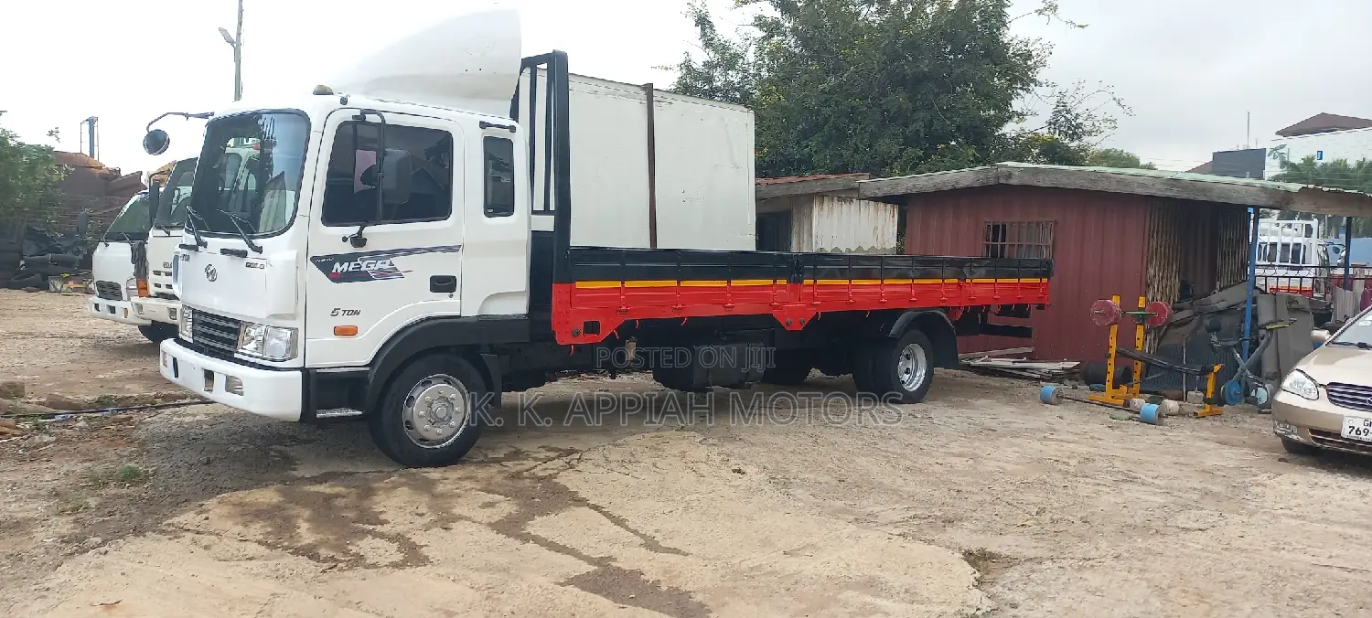Hyundia 5ton Truck 8 Holes