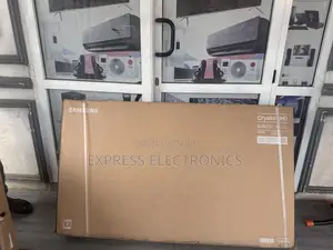 Ultra Modern Slim UHD Smart 65”Cu8000 Samsung