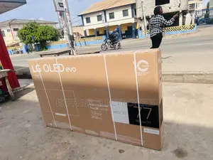 Smart Functionally UHD OLED Smart LG 77”C36