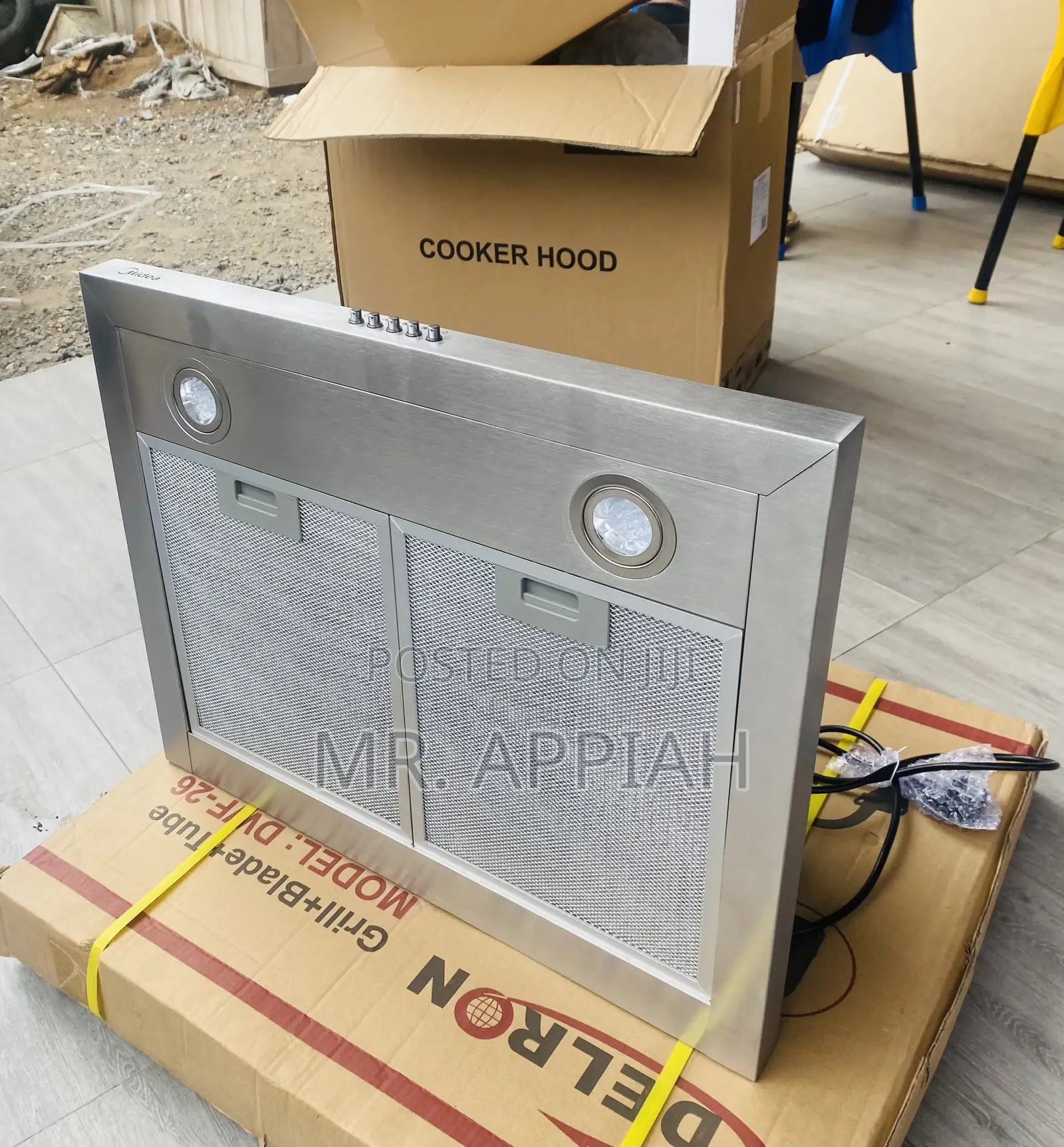 Quality Midea 60cm Ranghood With 3 Speed Extractor.