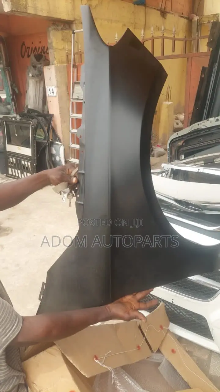 Mercedes Benz C250 W204 Fender