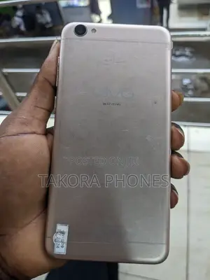 Vivo Y55s 16 GB Gold