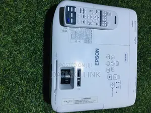 Epson Eb -X49 Wirelessly Projector
