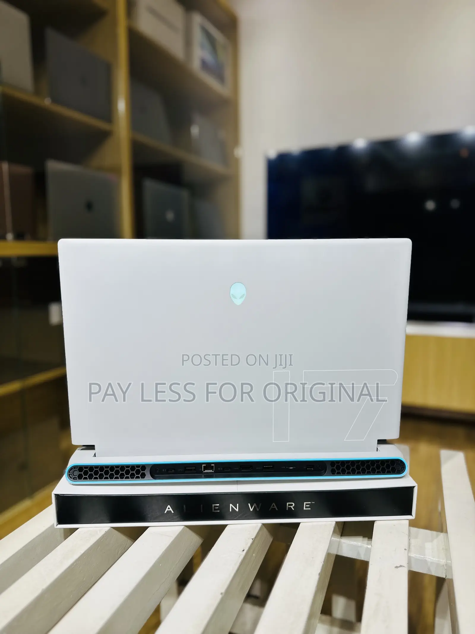 New Laptop Dell Alienware 17 16GB Intel Core I9 SSD 1T