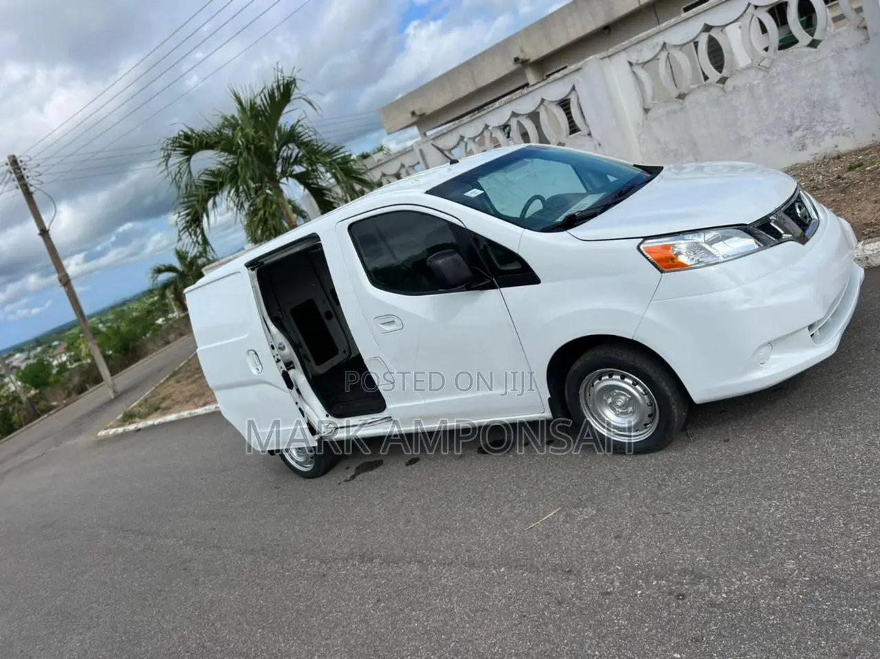 Nissan NV200 2014 White