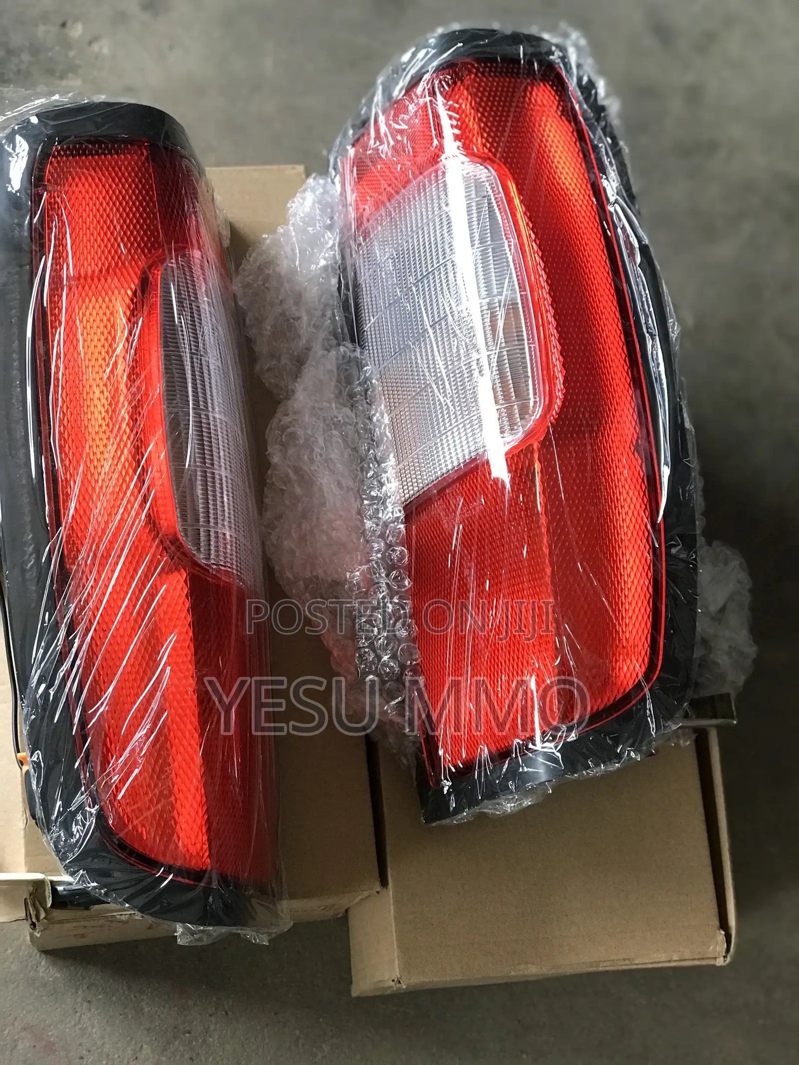 Nissan Hardbody Taillight