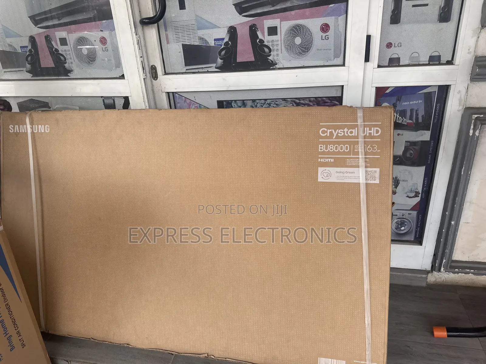 Voice Control UHD 65”CU8000 Samsung Television