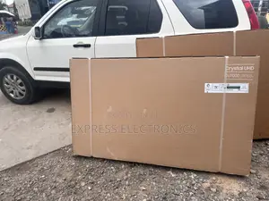Wide Range Color UHD Smart Samsung 65”Cu80000