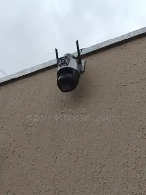 Dual Lens Screen Wifi CCTV Surveillance Cameras