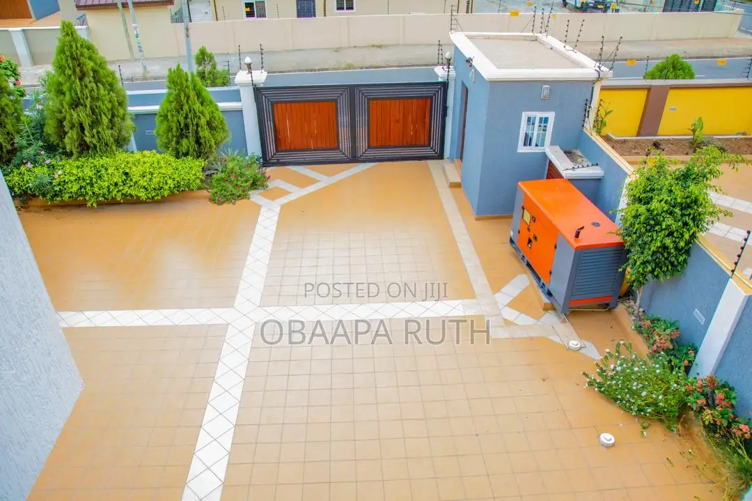 4bdrm Duplex in East Legon for rent