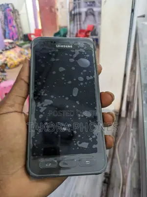 Samsung Galaxy S7 active 32 GB Gray