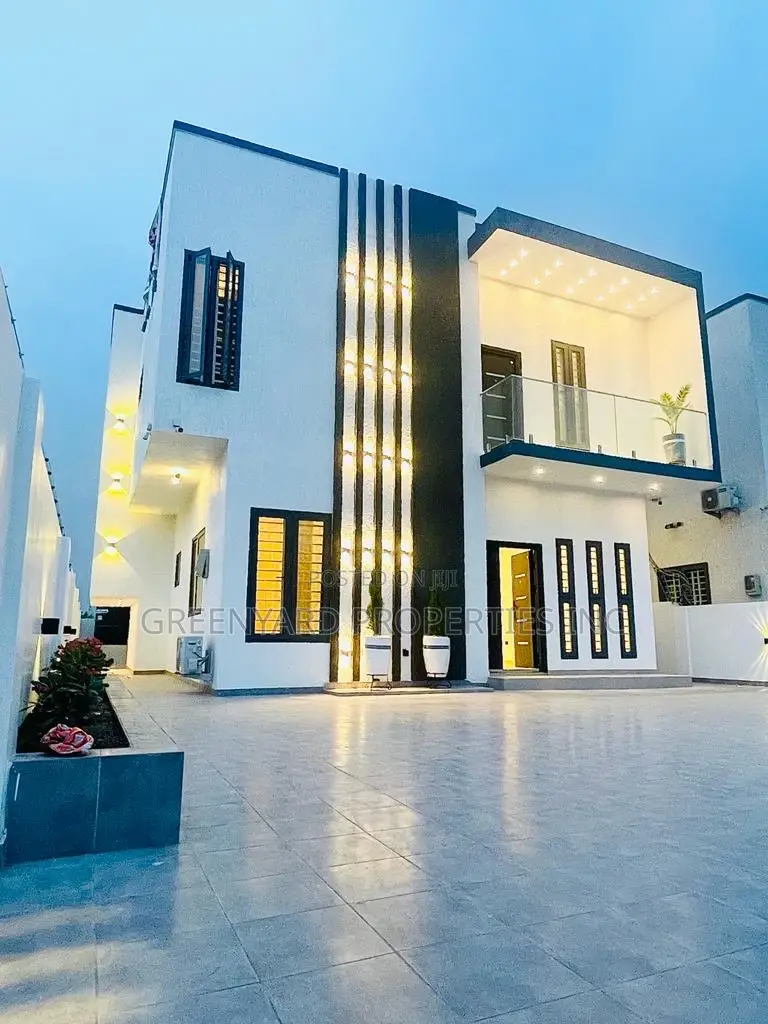 4bdrm Duplex in East Legon for sale