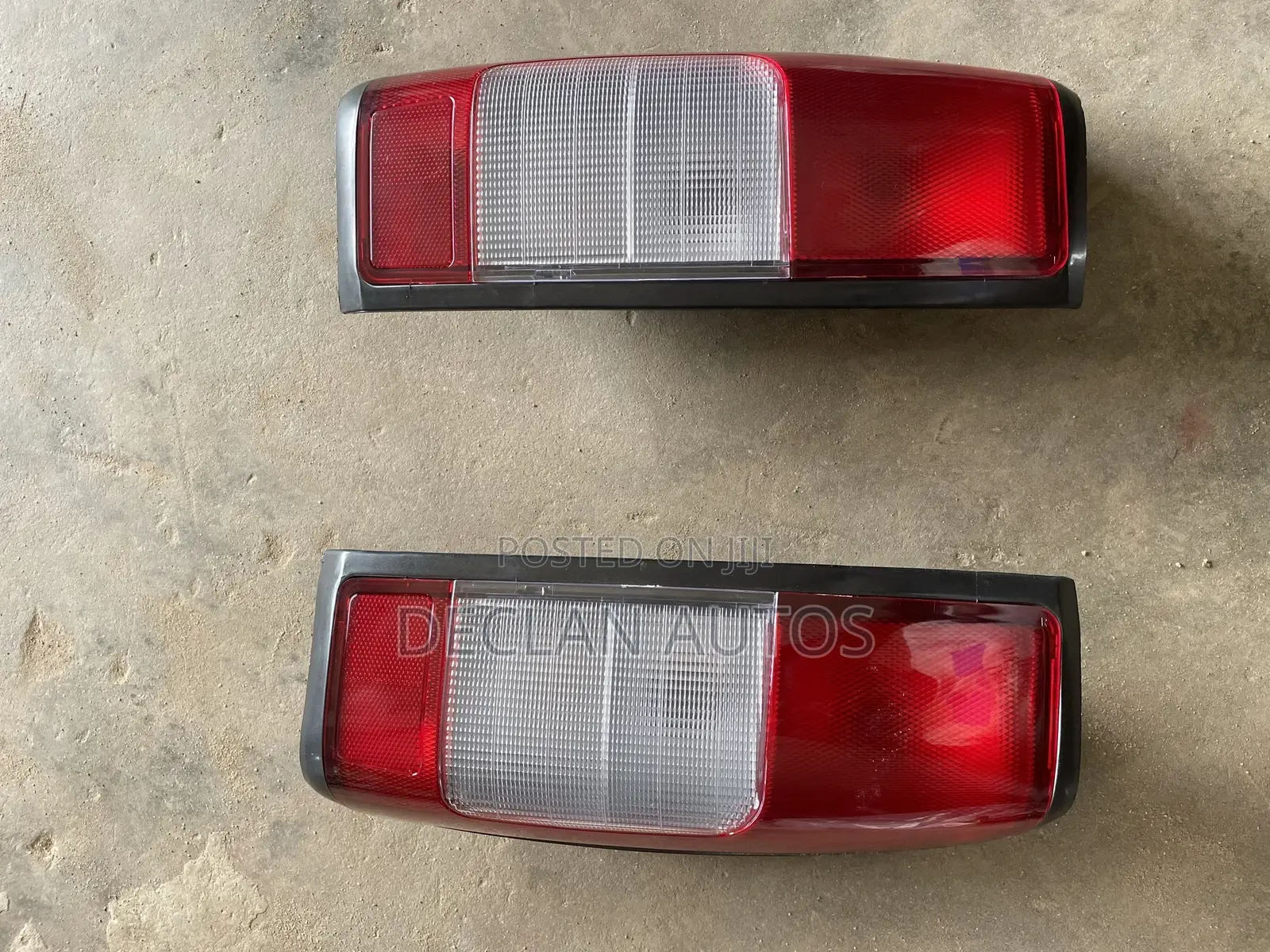 Nissan Hardbody Taillight