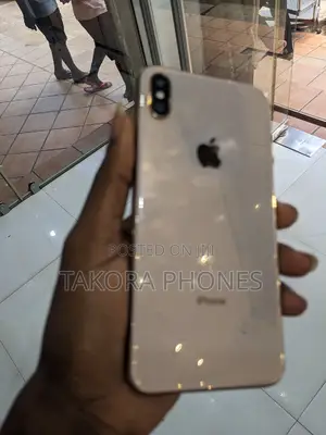 Apple iPhone XS Max 64 GB Gold