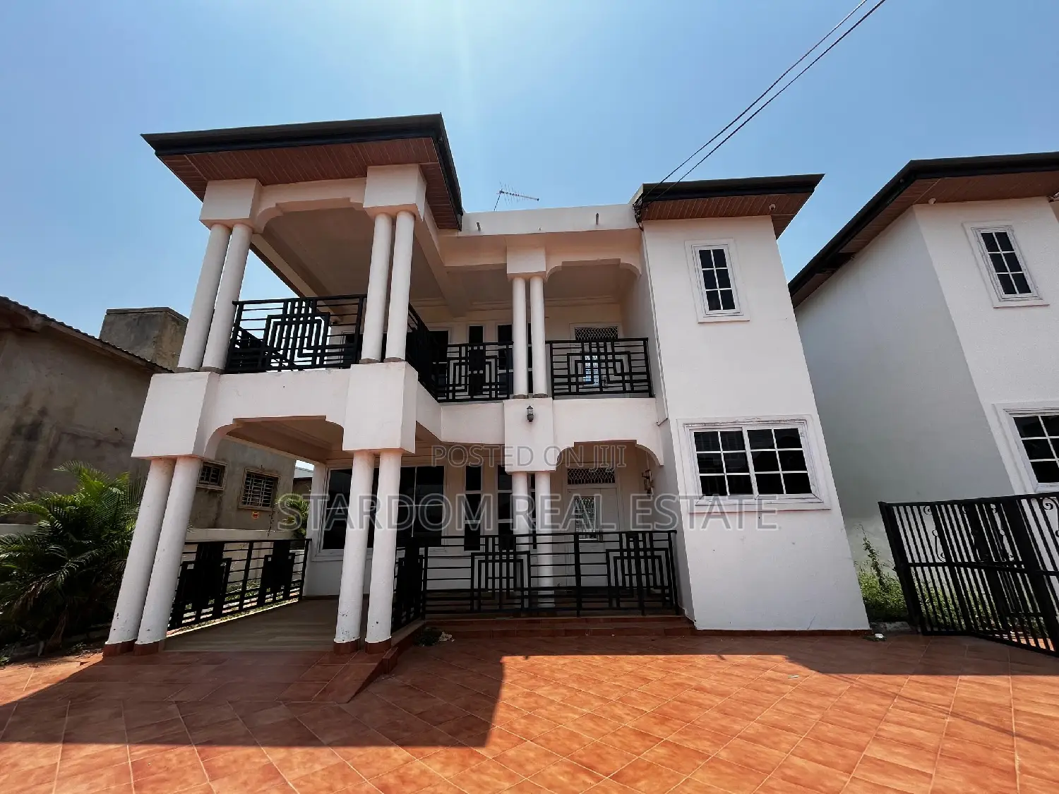 4bdrm Duplex in East Legon for rent
