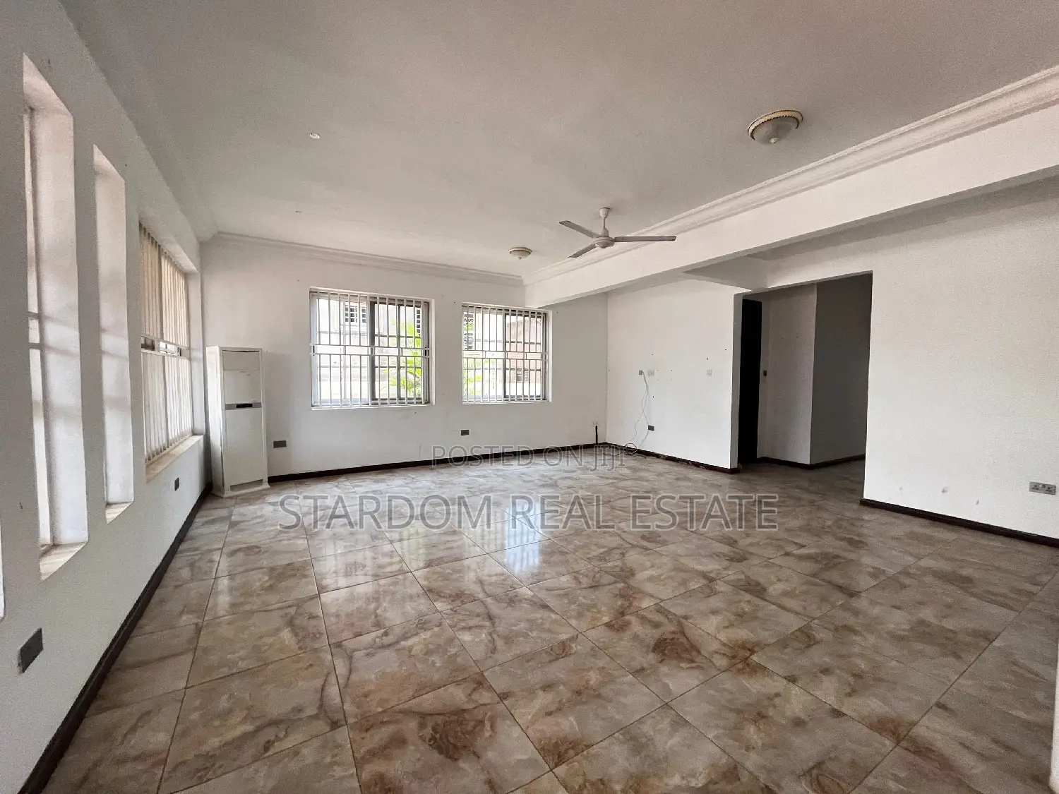 4bdrm Duplex in East Legon for rent