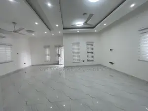 3bdrm House in Kfc, Spintex for rent