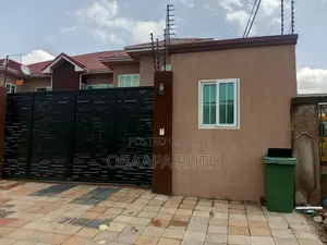 4bdrm House in Lakeside Community for rent