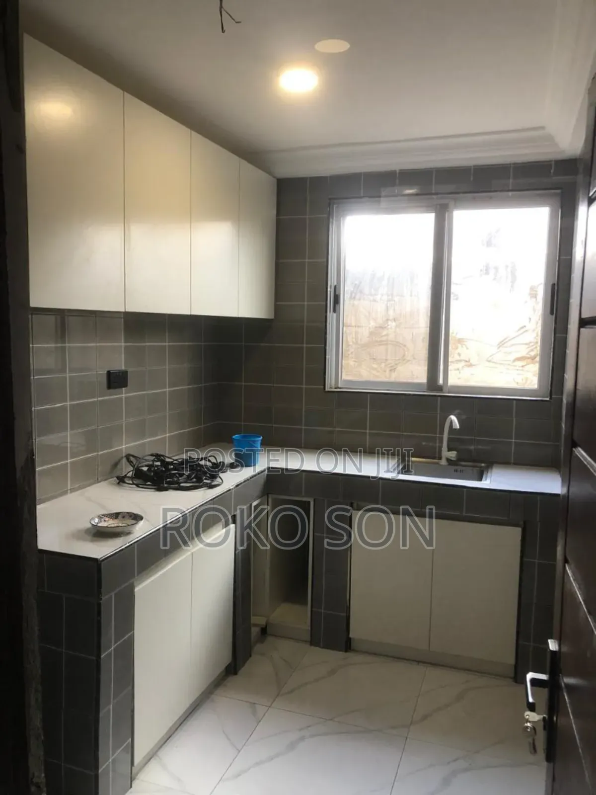 2bdrm Apartment in Dr Roko, Tesano for rent