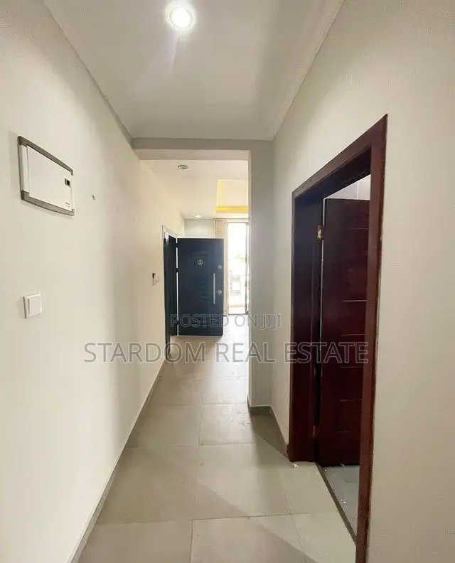 1bdrm Apartment in Lake Side Estate for rent