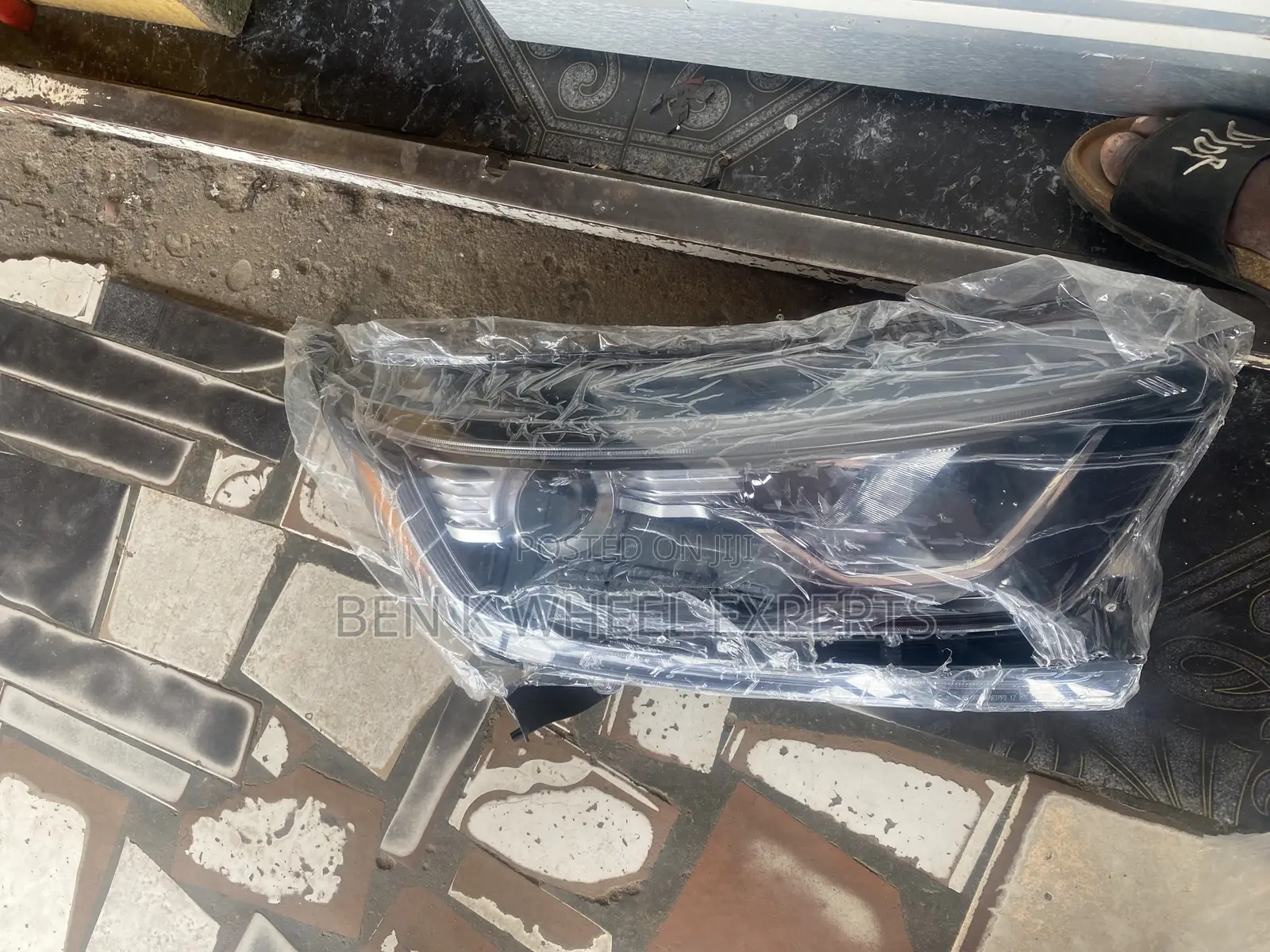 Honda CR-V 2017-20 Headlight Normal