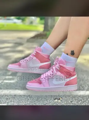 Photo - Original Jordan 1 High Pink and White