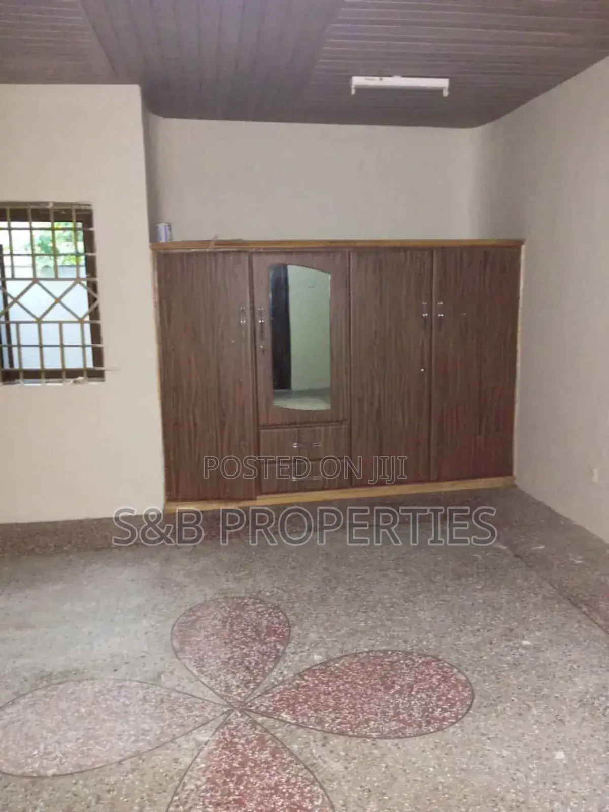 4bdrm House in Ashomang Estate for rent