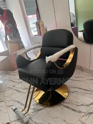 Salon Chair With Foot Rest