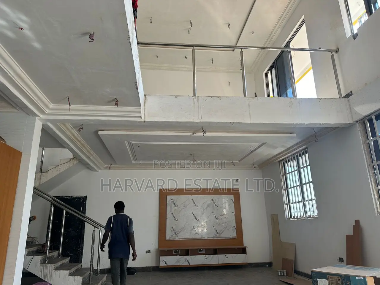 4bdrm Townhouse/Terrace in Sokoban Wood Village, Kumasi Metropolitan