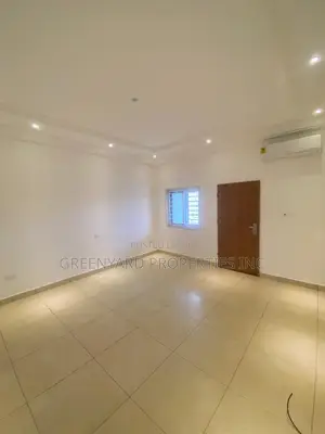 4bdrm Duplex in A&C, East Legon for rent