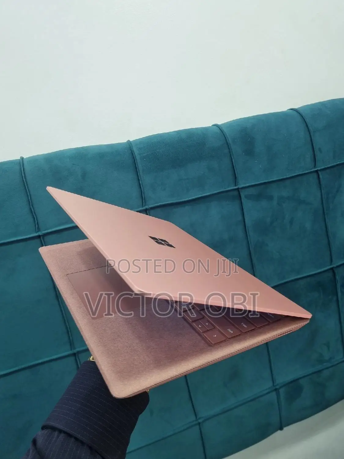 New Laptop Microsoft Surface Laptop 2 8GB Intel Core I5 SSD 256GB