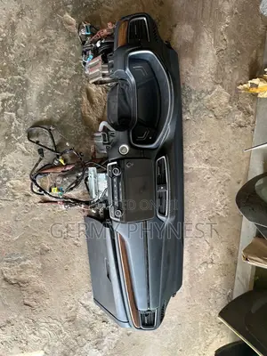 Photo - C-Rv 2019 Dashboard