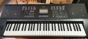 Yamaha PSR E283