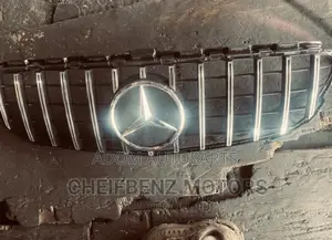 Mercedes Benz C250 Top Shells Grill