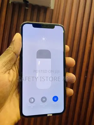 New Apple iPhone 11 Pro 64 GB Gold