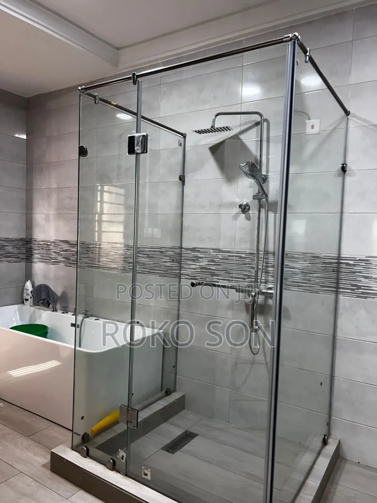 4bdrm Duplex in Dr, Agbogba for rent