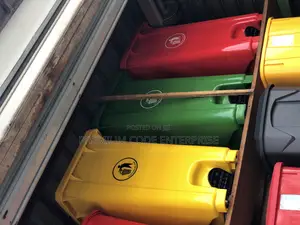 Photo - 120 Liter Pedal Dustbin, Flat Top Foreign Type