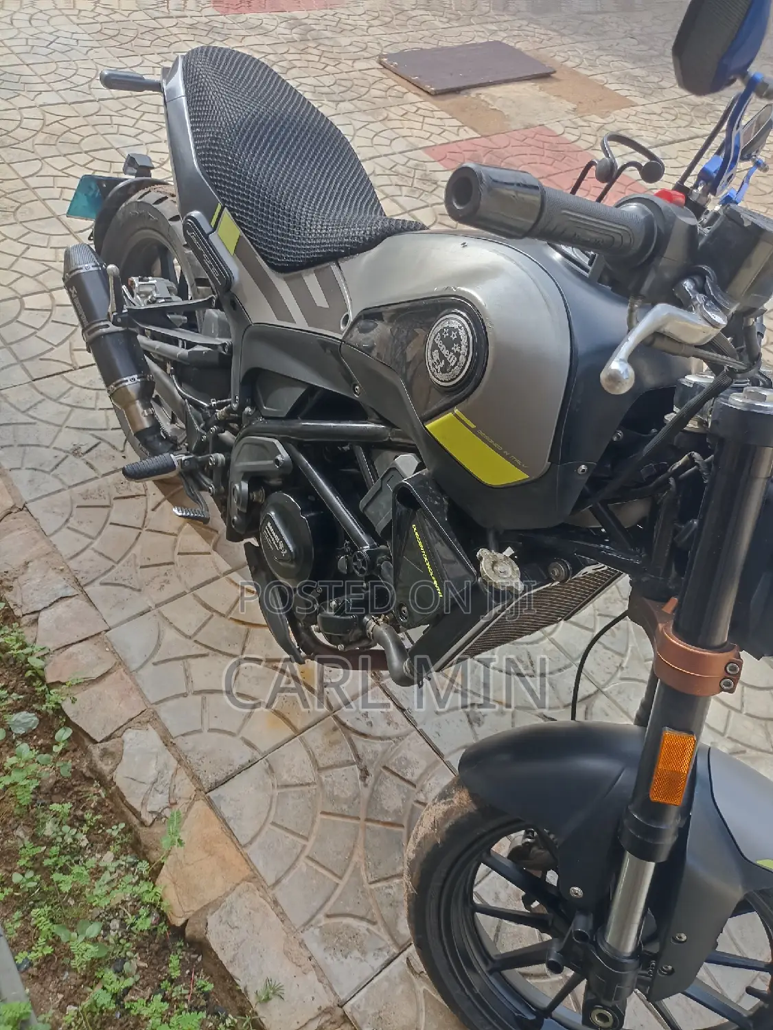 Benelli 2022 Gray