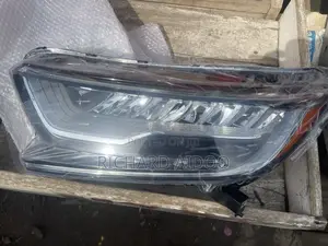 Honda CR-V Headlight Full Touring 2020 Available