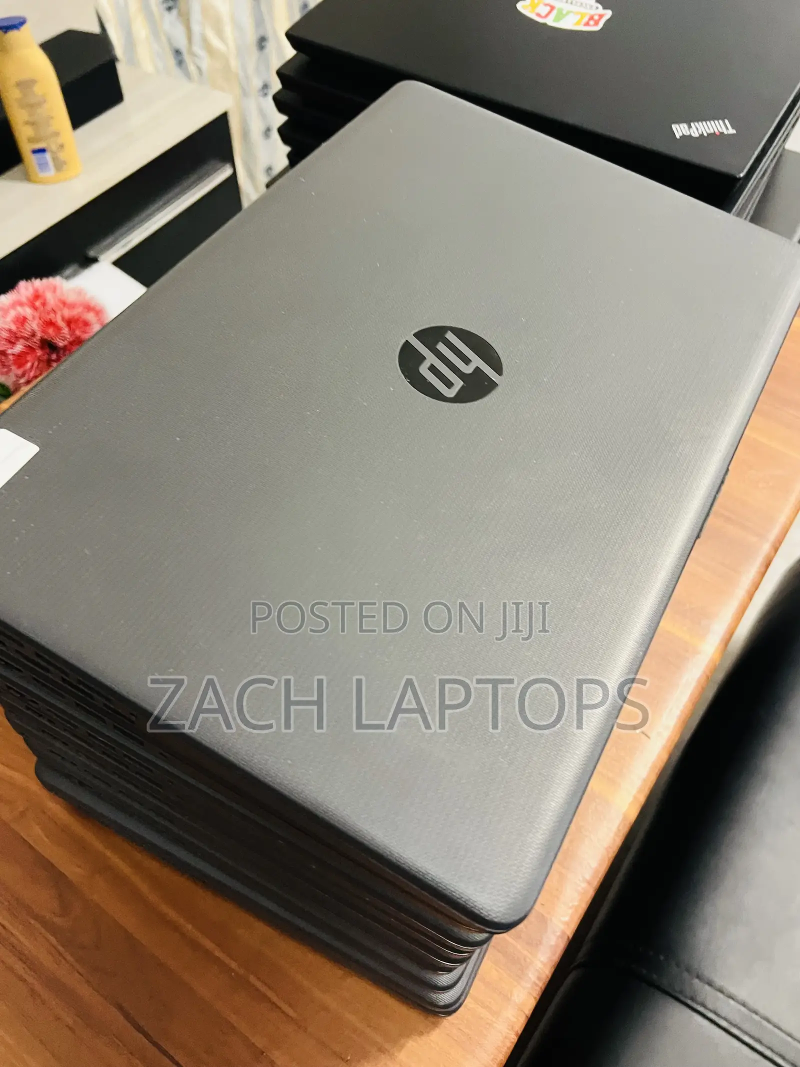 Laptop HP 255 G8 8GB AMD A6 SSHD+SSD 256GB